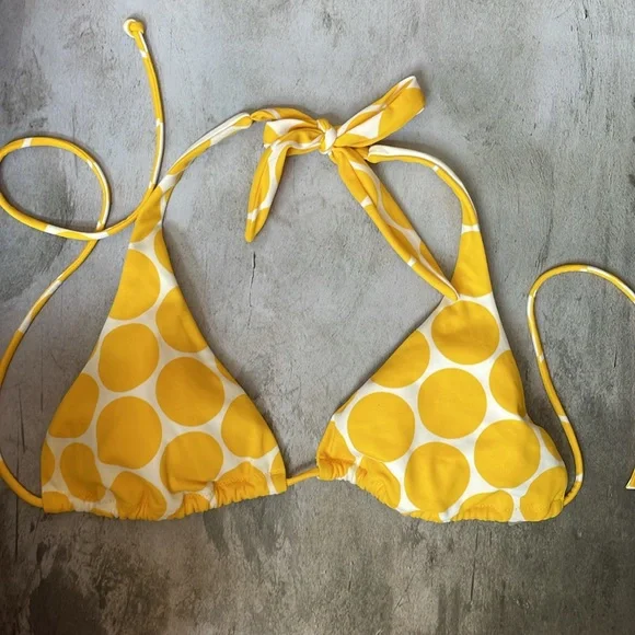Victoria's Secret Yellow and White Bikini - Picture 6 of 11